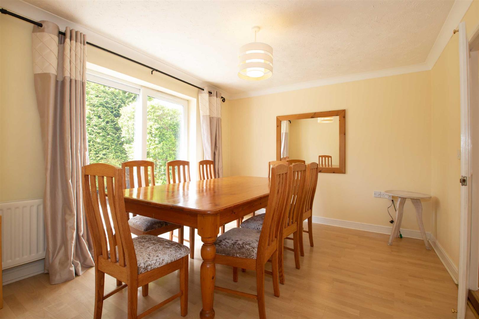 Carisbrooke Way, Kingsmead, Milton Keynes